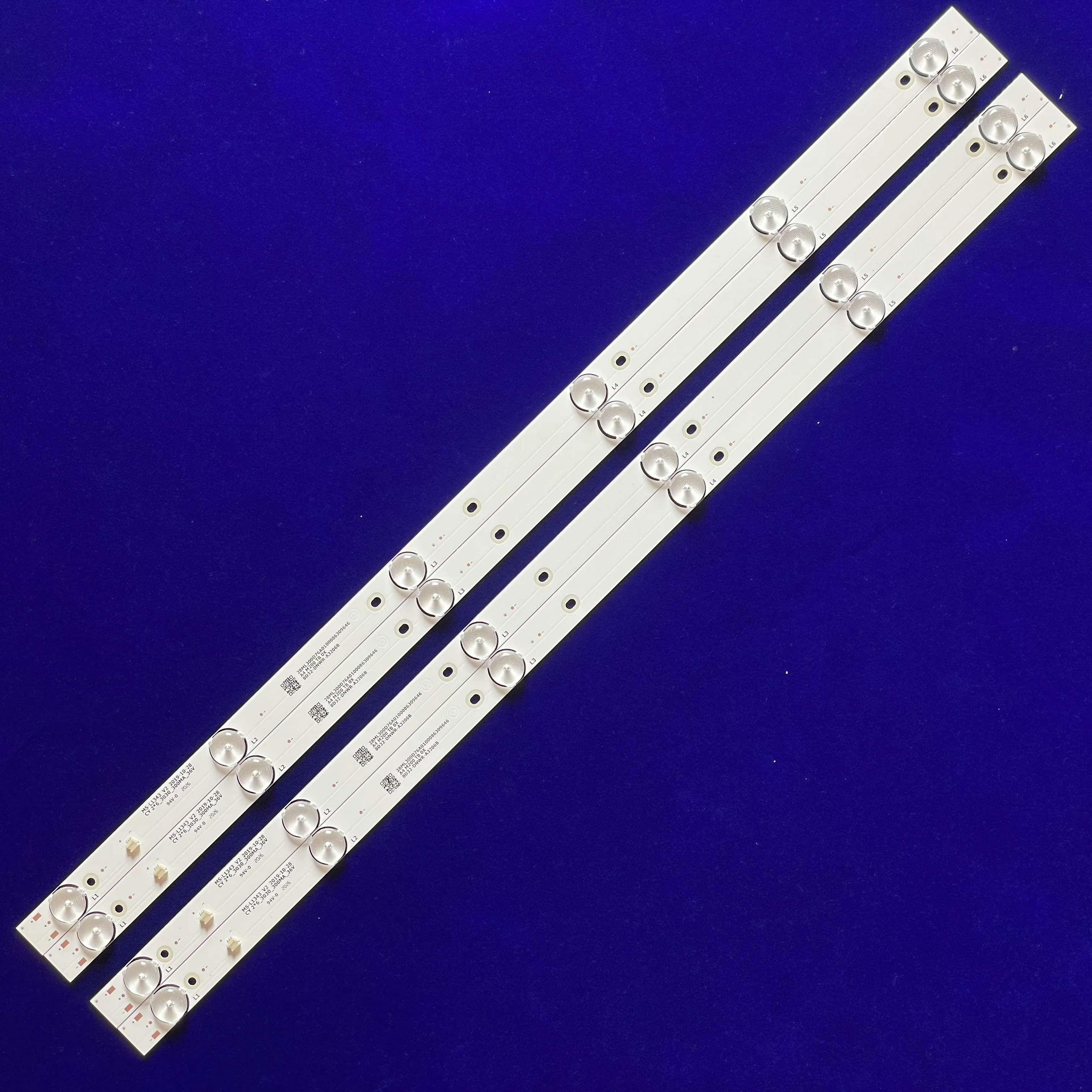 LED backlight strip for RF-BU320E30-0601S-02 RF-BU320003SE30-0601 A0 32PL52TC-SM CY-32DN-3030-3000MA-36V PC32LH12T2C