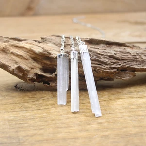 Baded the Silver Roh Edelstein Pingente, natürlicher weißer Selenit, unregelmäßige Fledermäuse, Gips, Reiki, Heilungsquarz, Schmuckkette, QC3186 12 Hauptverkaufsanhänger Selenit - №12