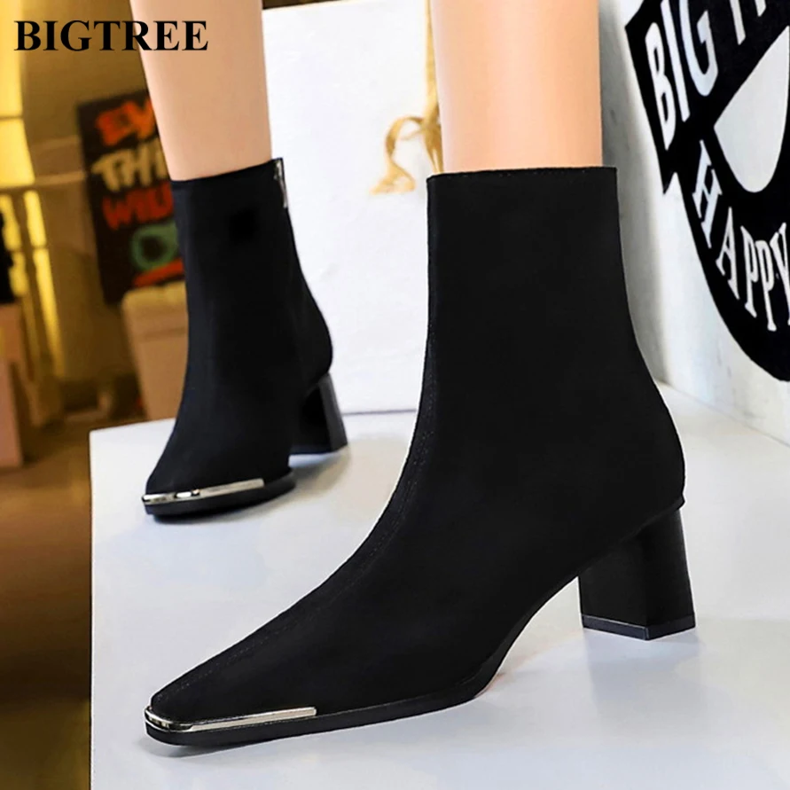 

2024 Winter Warm Chelsea Botas Women Fashion Metal Square Toe Ankle Boots Thick Heels Slim Black Flock Office Party Ladies Shoes