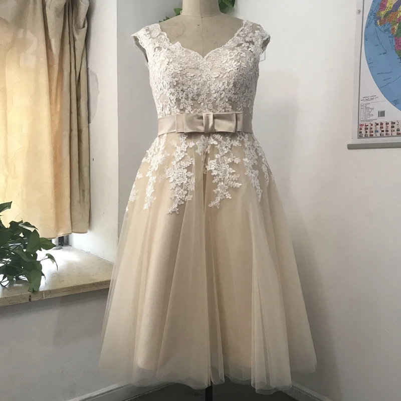 Champagne Tea Length Wedding Dresses White Lace Bride Dress Cap Sleeve V Back Vestido de Noiva Curto Short Wedding Gowns 2020