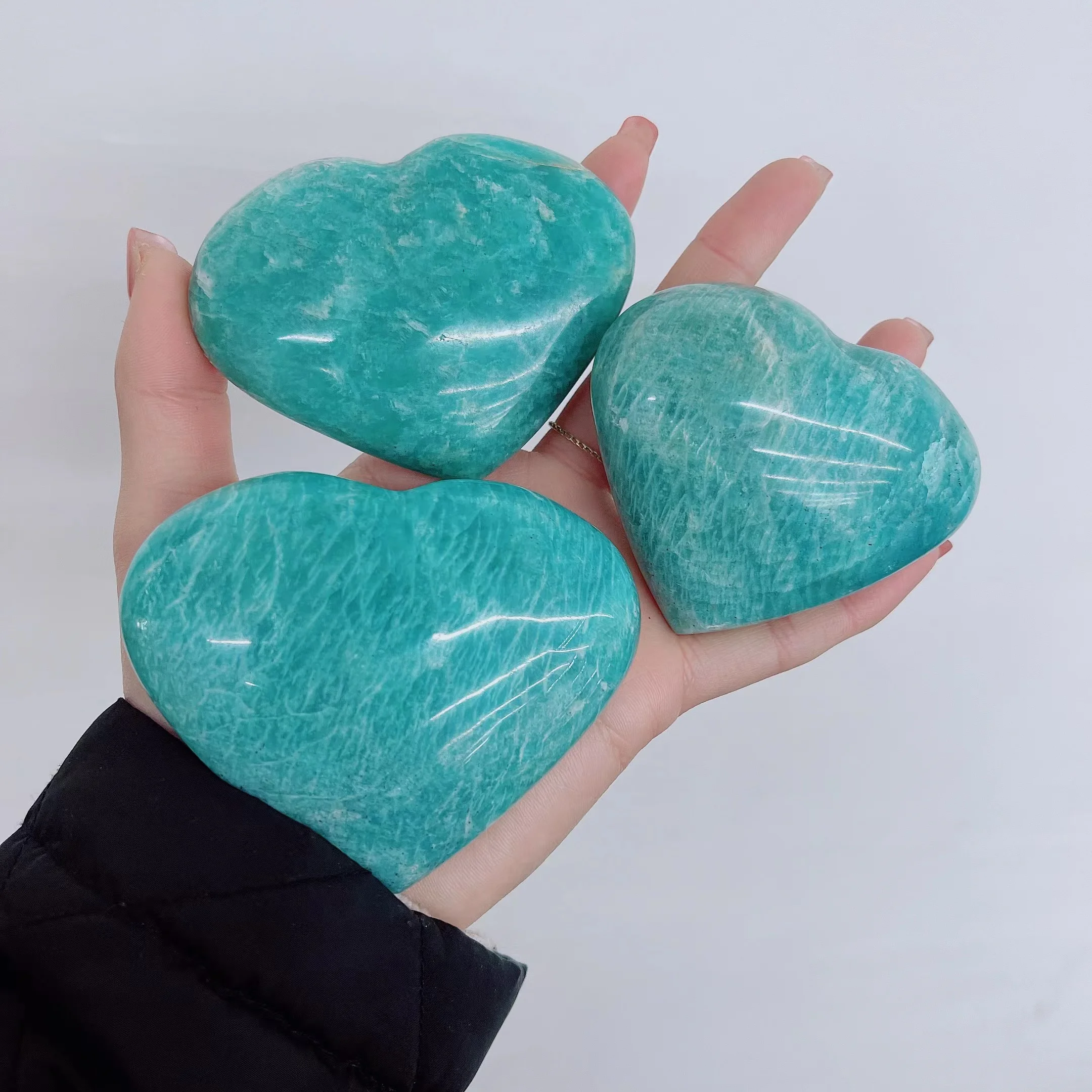 

1PCS Amazonite Palm Stone Healing Quartz Gem Natural Stone Heart Shaped Home Decoration Colorful Power Stone