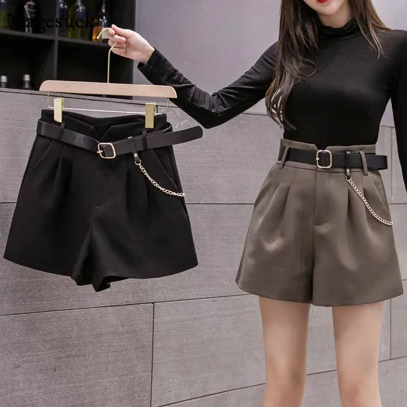 Slim High Waist Wide Leg Bottom Short Autumn Solid Loose 2020 New Casual Women Short Women Fashion Pocket Short with Chain 11367