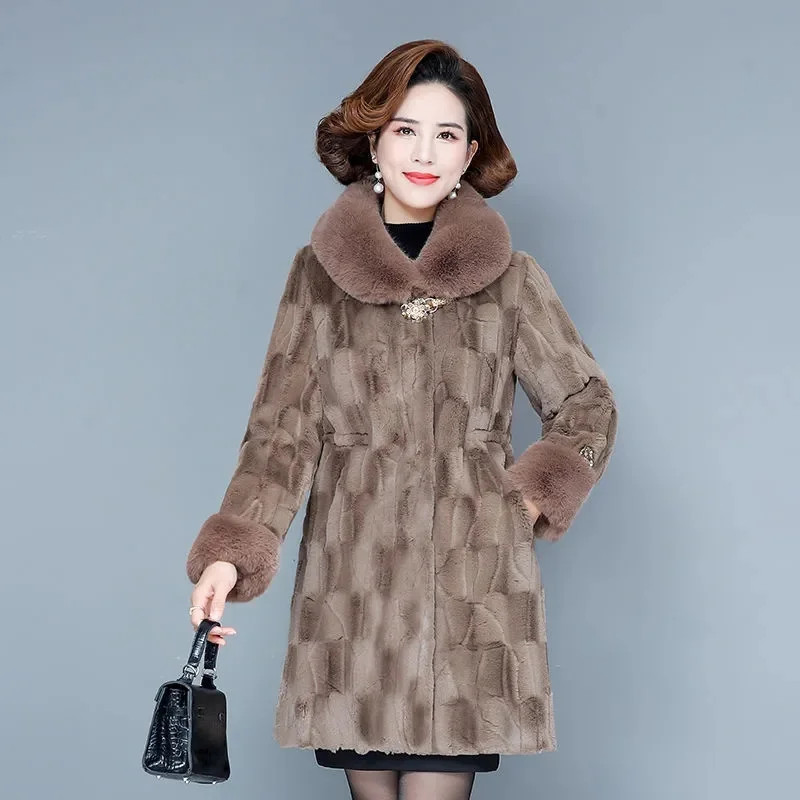 

Vintage Female Coat Vint Velvet 2022 New Women Long Coat Mid-Aged Elderly Noble Temperamen Imitation Fur Fur Collar Cotton