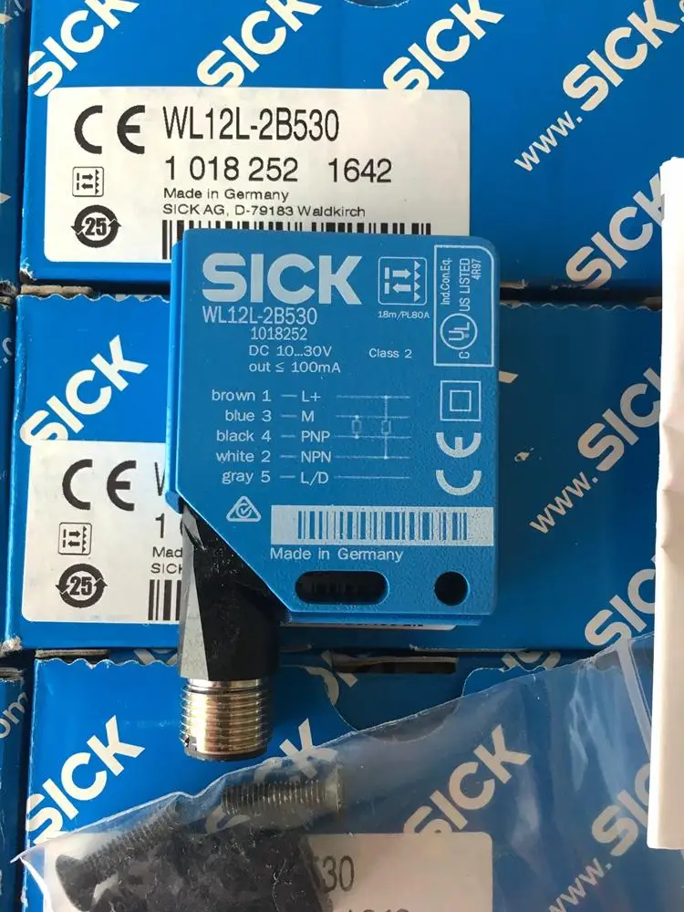 

100% new original Wesk SICK mirror reflection laser optoelectronic switch WL12L-2B530 Item No. 1018252