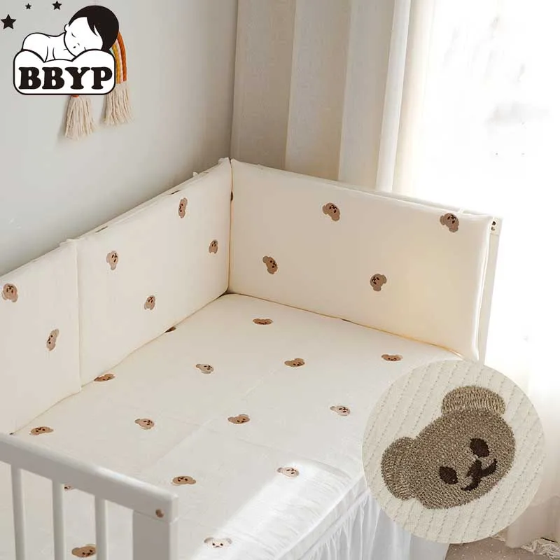 1 Pc Cartoon Stickerei Bär Kleinkind Baby Krippe Stoßfänger Pad für Baby Cot Sicherheit Universal Anti-kollision Liner Protector beddi