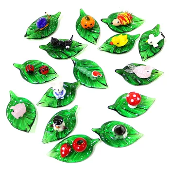 귀여운 벌레, 고슴도치, 새, 돼지, 버섯, 오리, 달팽이, 호박, 토끼, 개미, 과일 입상 장식이 있는 미니 유리 잎 장식품