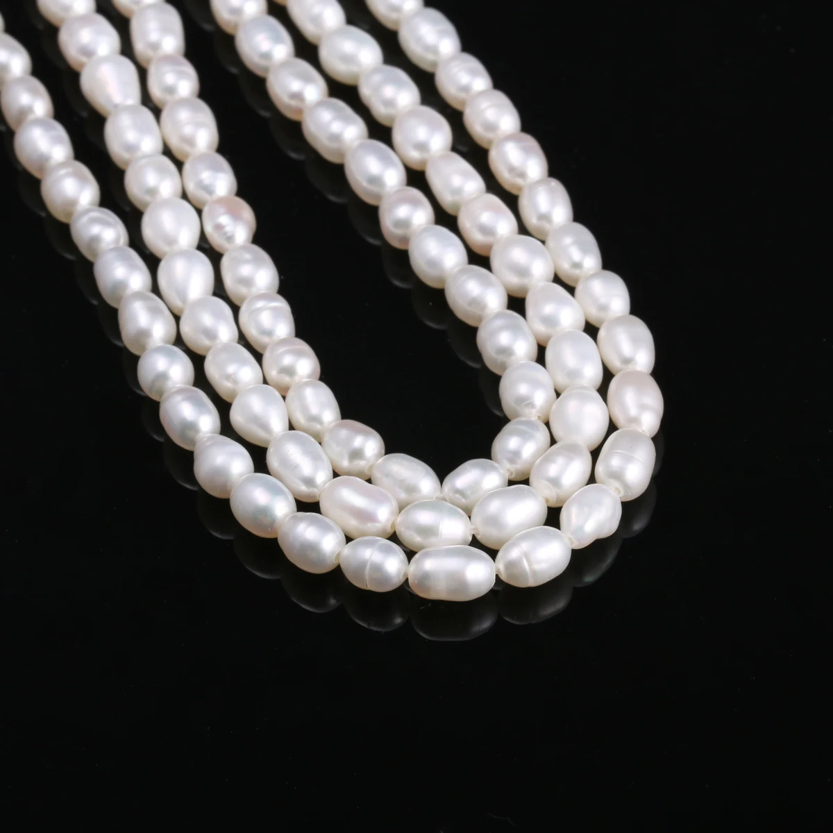 Natural Freshwater Cultured Pearls Beads Rice Shape 100% Natural Pearls for Jewelry Making DIY Strand 14 Inches Size 4-5 mm