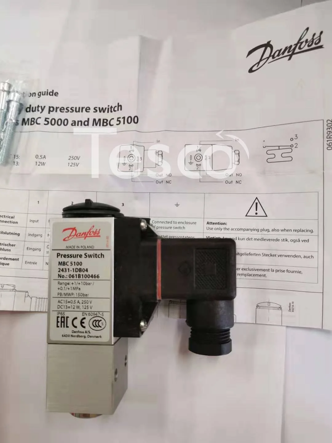 

New original danfoss Danfoss MBC5100 pressure transmitter 061B100466 sensor