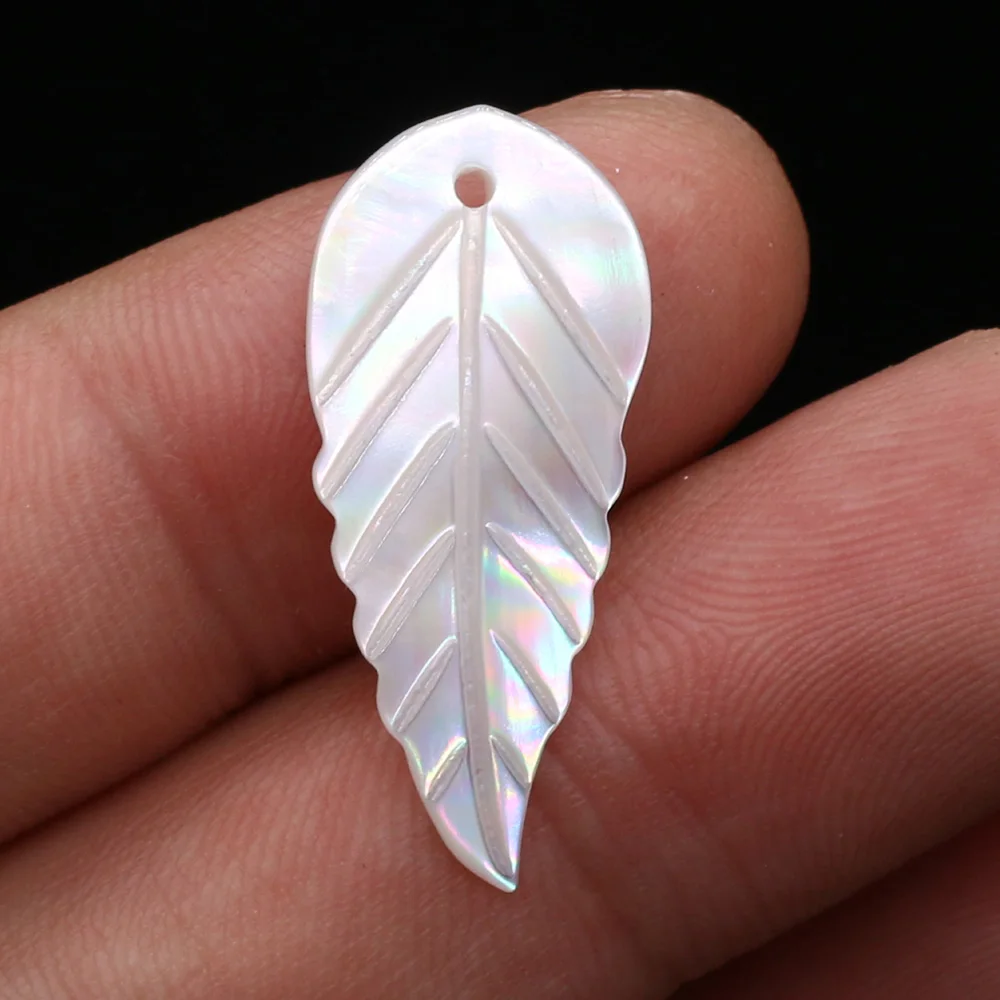 4pcs Natural Freshwater Leaf Shape Mother of Pearl Shell Beads Charm Pendant for Women Gift Jewelry Making Necklace Earring