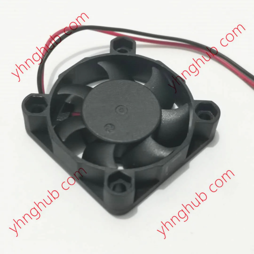 Young Lin DFS401012H DC 12V 1.2W 40x40x10mm 2-Wire Server Cooing Fan