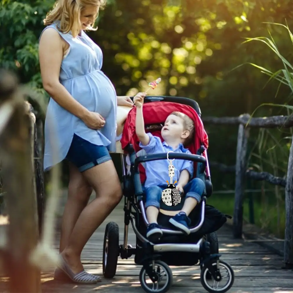 Jouets doux pour bébé, carillon éolien suspendu, jouets d'apprentissage sensoriel, poussette Mobile, lit