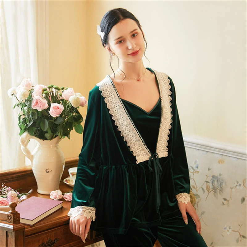 

Long-sleeve pajamas set female autumn winter sexy sling nightgown palace style home service gold velvet sleepwear 3PCs kimono