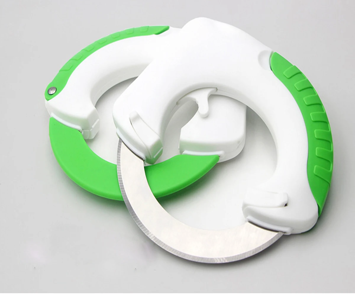 

Pizza Cutter Wheel - Super Sharp and Easy To Clean Slicer, Kitchen Gadget with Protective Blade Guard (Green)