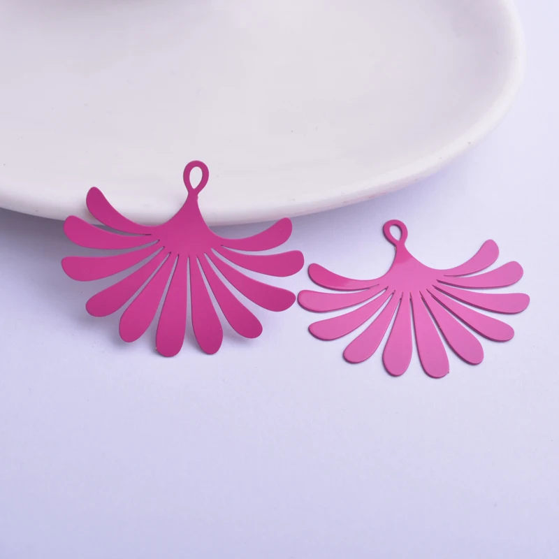 30 Stück AB5854 29*35mm Filigran-Anhänger in Roségoldfarbe, kreativ bunte cremefarbene Anhänger für DIY-Ohrringe – Detail 10
