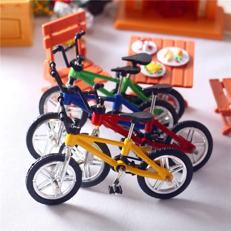 1Pcs Resin Art Simulated Mountain Bike Model Accessories DIY Crafts Items Figurines Home Decor Miniatures Desktop Mini Ornaments