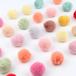 Pompnes 25 millimetri Palle di Pelo Pompon Birichino 2.5 centimetri FAI DA TE Per Portachiavi Dei Monili Orecchino Pom Pom Sfera Artigianato FAI DA TE Capelli accessori 10pcs