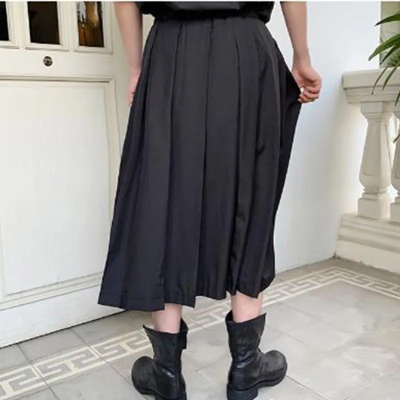 

Men's Trousers Summer Dress Japanese Casual Pleated Men's Shorts Culottes Hip-Hop Gothic Couples Trousers Stage Wear