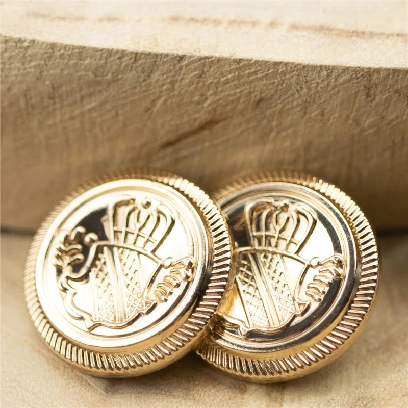 10pcs/lot Stylish Metal Shield Crown Design Golden Buttons for Coat Sewing Accessories Buttons Decorative Buttons for Clothing