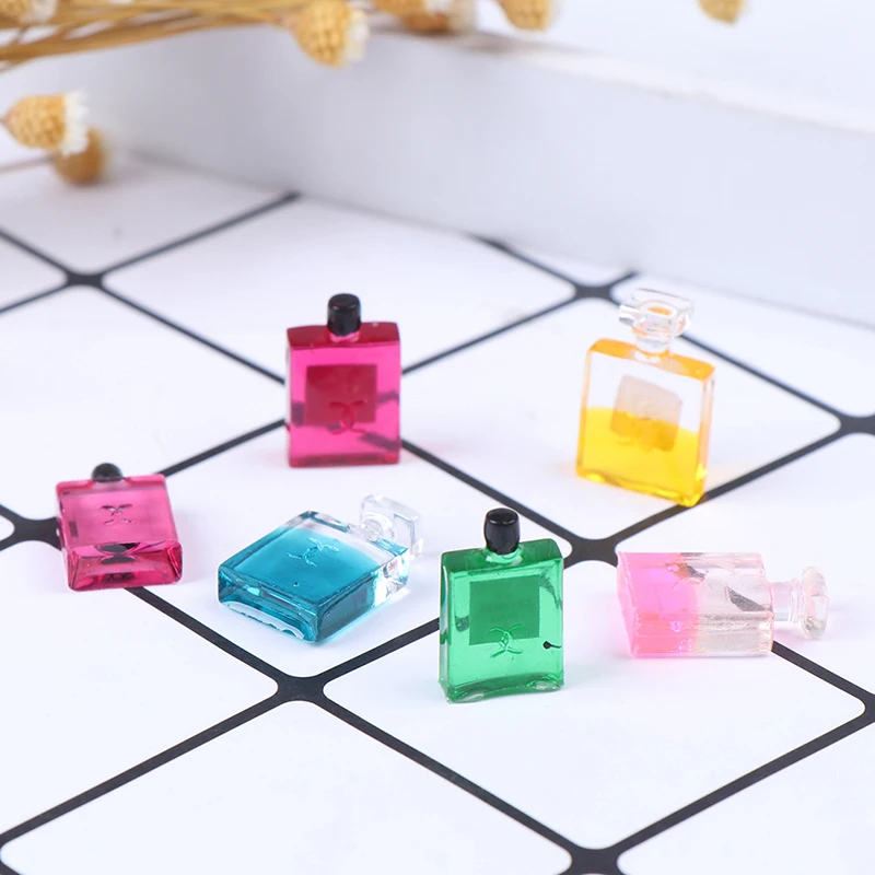 6Pcs Miniatuur 1/12 Schaal Poppen Huis Parfum Meubels Model Mini Poppenhuis Meubels Pop Slaapkamer Bad Speelgoed Accessoires