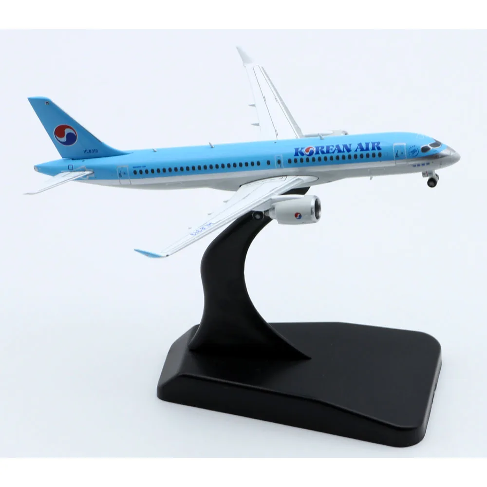 EW4CS3002 Alloy Collectible Plane Gift JC Wings 1:400 Korean Air 