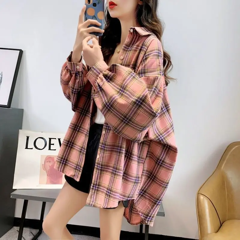 Women Blouses Plaid Turn-down Collar Female Autumn Long Sleeve Blouse Shirts Vintage Loose Street Lady Korean Oversize Top