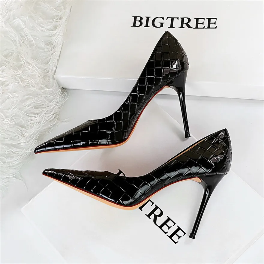 Shiny Patent Leather Women Pumps Weave Fashion Black Green White Shoes Pointy Toe Dress Ladies Prom High Heels Shoes Party Woman