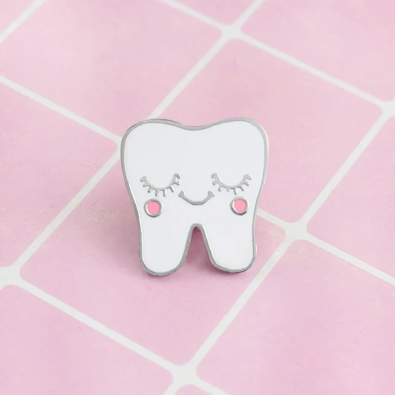 White Cartoon Smile Teeth Custom Enamel Brooche Cute Funny Medical Jewelry Accessories Kids Gifts Knapsack T-shirt Pin Wholesale