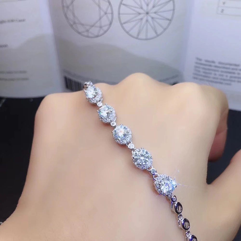 

exquisite Moissanite gemstone bracelet women jewelry 925 sterling silver birthday banquet gift shiny better than diamond