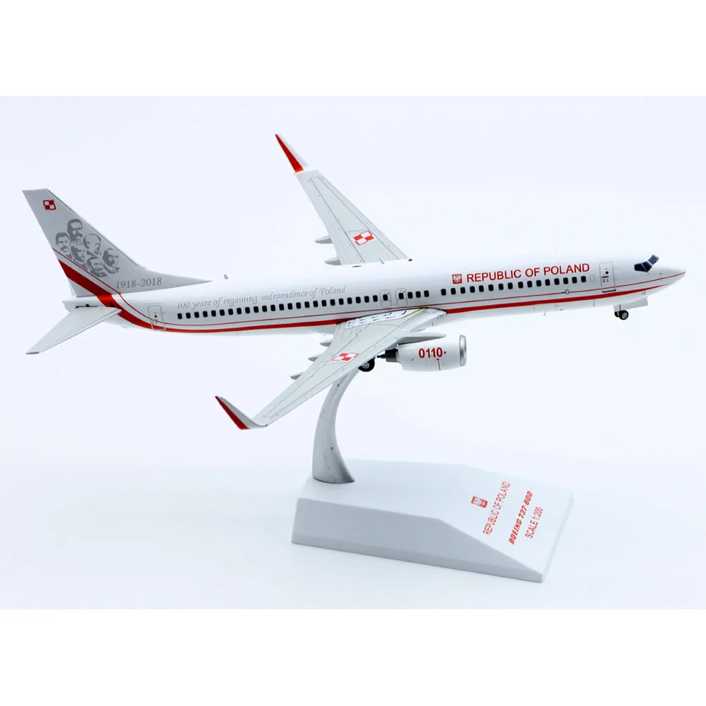 1:200 Alloy Collectible Plane Gift JC Wings LH2245 RZECZPOSPOLITA POLSKA Boeing B737-800 Diecast Aircraft Model 0110 With Stand