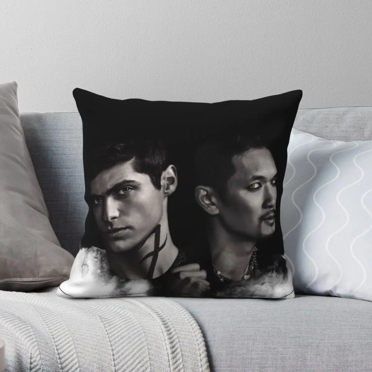 

Malec Shadowhunters S2 Square Pillowcase Polyester Linen Velvet Creative Zip Decorative Pillow Case Car Cushion Cover Wholesale