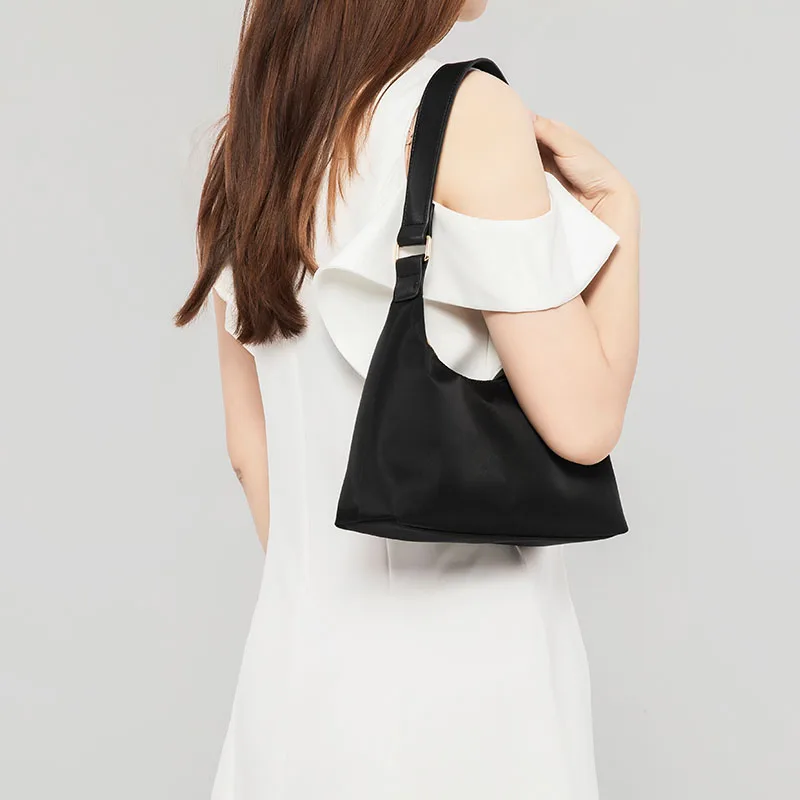 Designer nylon underarm bag summer retro niche design fashion trend texture Oxford cloth female bag