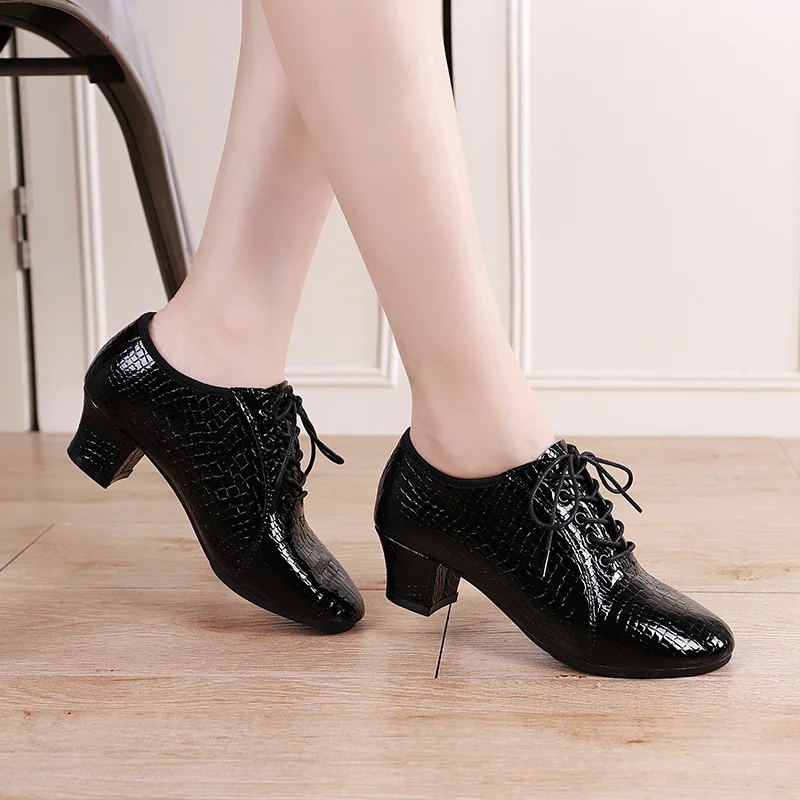 Latin Dance Shoes Female Head Layer Cowhide Stone Pattern Soft Rubber Sole Bottom Chacharum ballad Ballroom Jazz Shoes Woman