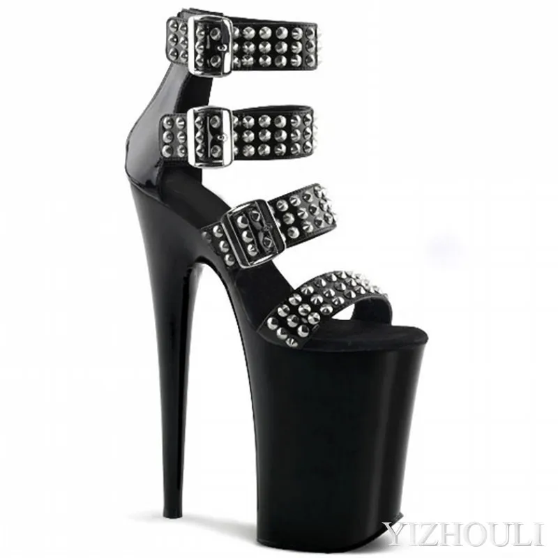 20cm fashion high heel, easy buckle belt show thin shoe, sexy lacquer rivet is decorated high heel performance sandal