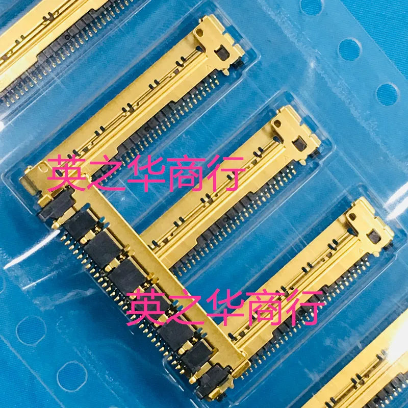 20525-030E-02  board side 0.4 mm distance between 30 pin