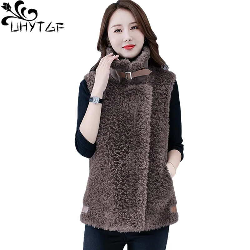 UHYTGF Sleeveless Vest Womens Jacket Lambswool Autumn Winter Fur Vests Female Pure Color Wild Casual Warm 2XL Big Size Coat 1157