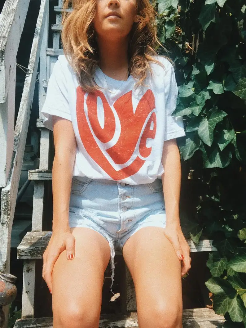 Cute More Love 90s Inspired Ladies Tee Summer Red Heart Design Graphic Tshirt Loose White Cotton Vintage Sweet Casual Tshirt
