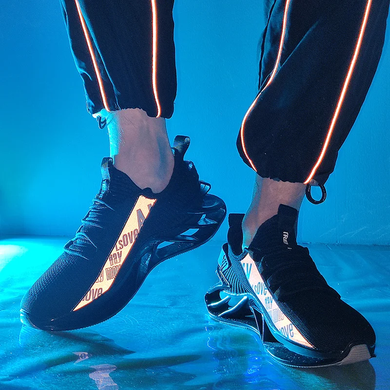 Fashion Reflective Red Running Shoes for Men Shockproof Blade Sneakers Male Breathable Knit Men Trainer Sneakers Zapatos Hombre