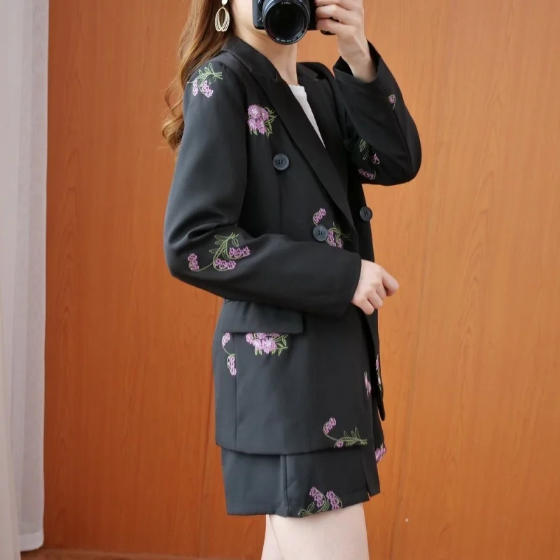 

Women Fashion Floral Embroidery Blazer Suit Coat Elastic Waist Wide Leg Shorts Two Piece Set Loose Fit Office Ladies Suits Sets