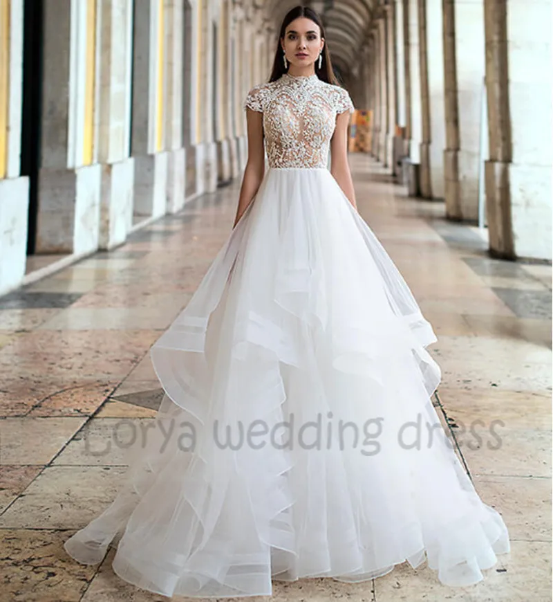 

Boho A Line Tiered Wedding Dress Lace Appliques Vestido De Novia High Neck Cap Sleeves Buttons Tulle Sweep Train Bride Gown