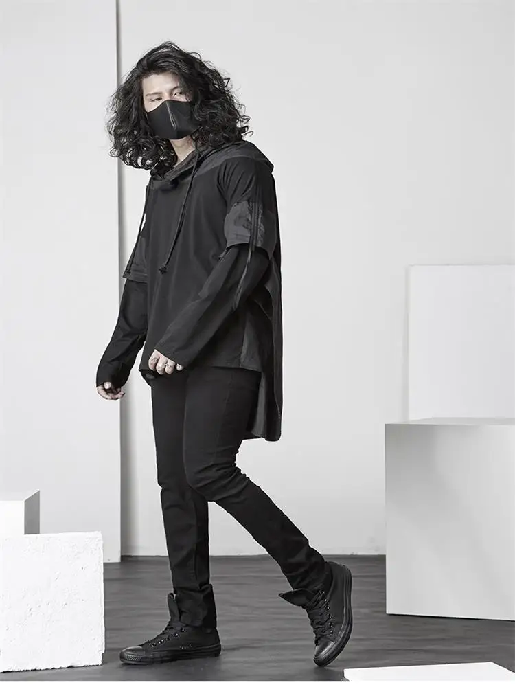 Men's new Korean version of the singer hairstylist T-shirt dark black fake two hooded personality nightclub stage costumes