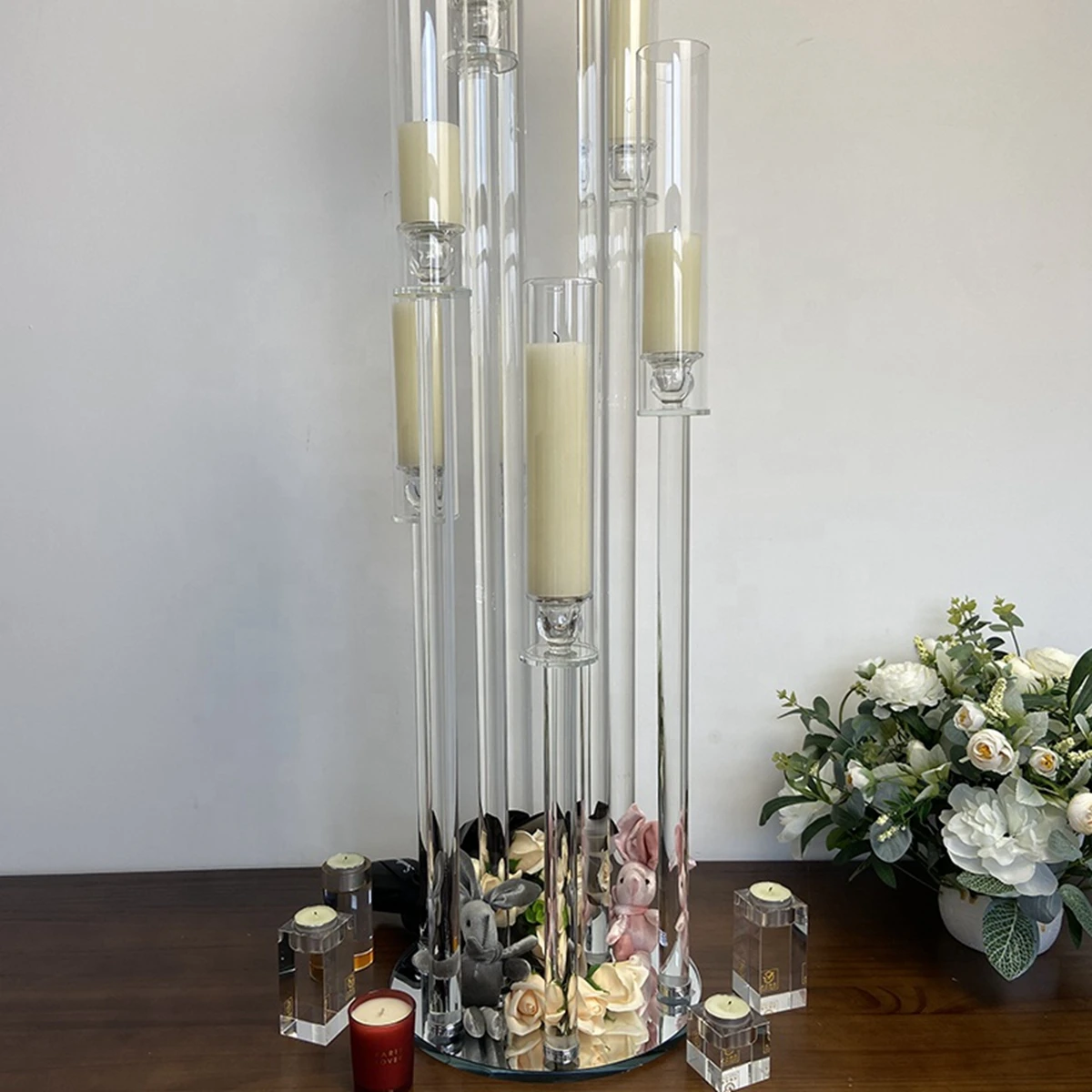 

Can only use the electronic candles)Customized 8-Arm Crystal Candlestick Wedding Core Column Crystal Home Candlestick AB0193