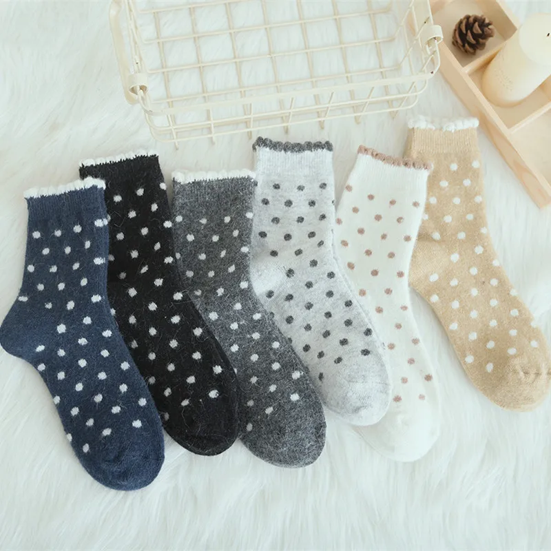 Merino Wool Rabbit Socks Winter Women's Thick Warm Wool Harajuku Retro Cold Resistant Fashion DOT Casual Cashmere Socks 3 Pair