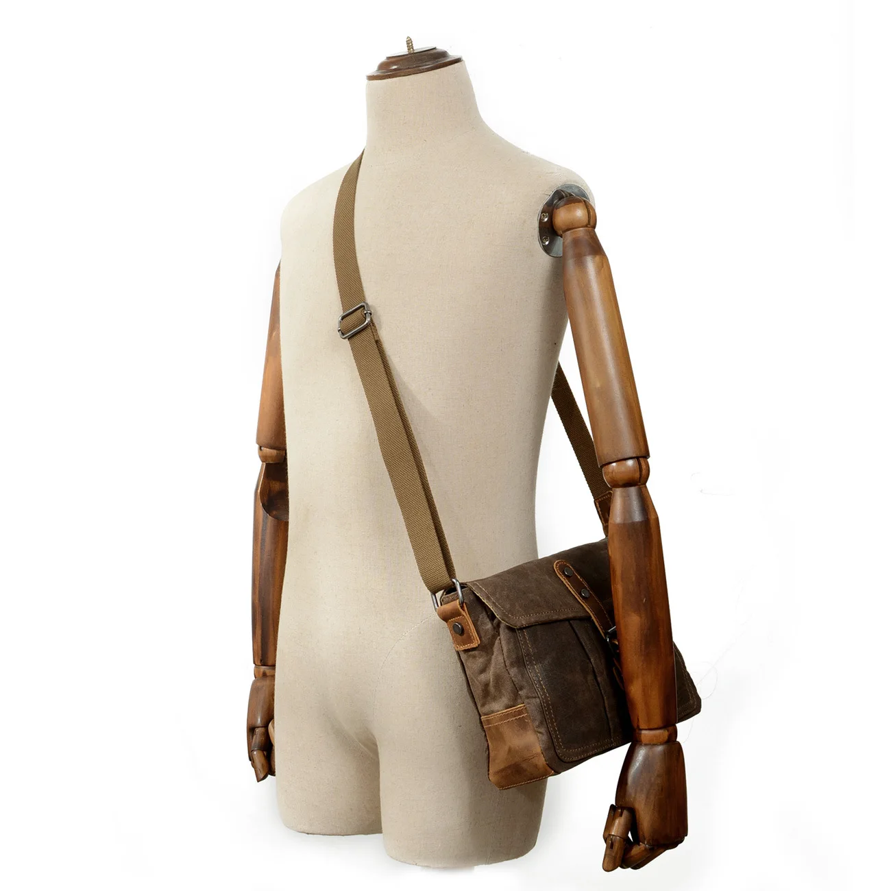 The new waterproof wax canvas bag free bag shoulder bag man simple men satchel male cross section