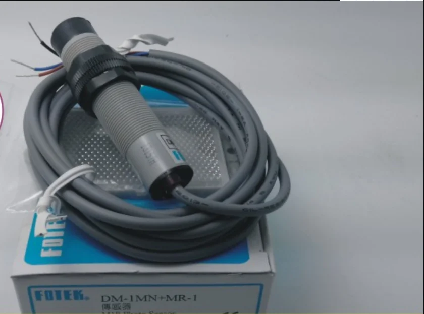 Taiwan new original FOTEK DM-1MN circular photoelectric switch DM-1MN+MR-1