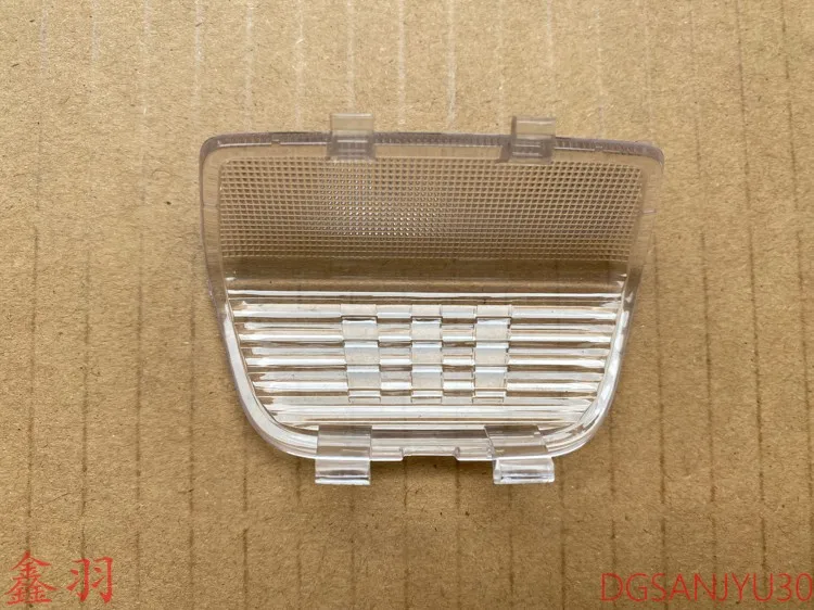 

PAJEROSPORT KR0W KS0W LENS,FR DOOR LAMP 2017-2021 8411A005 OEM