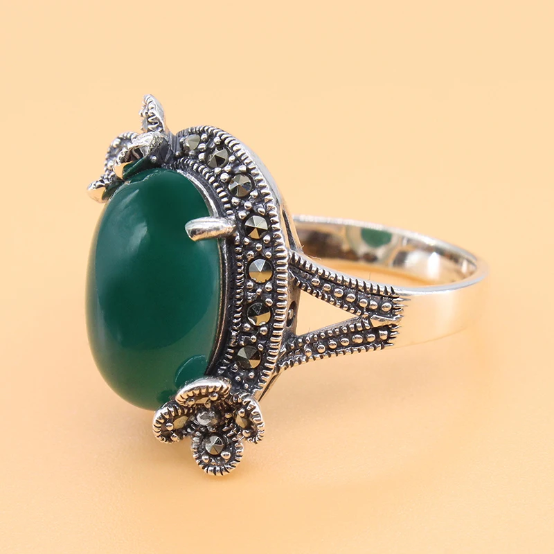 Jade Angel 925 Sterling Silver Oval Green Agate Statement Ring for Women Exquisite Classic Little Flower Shape Marcasite Jewelry