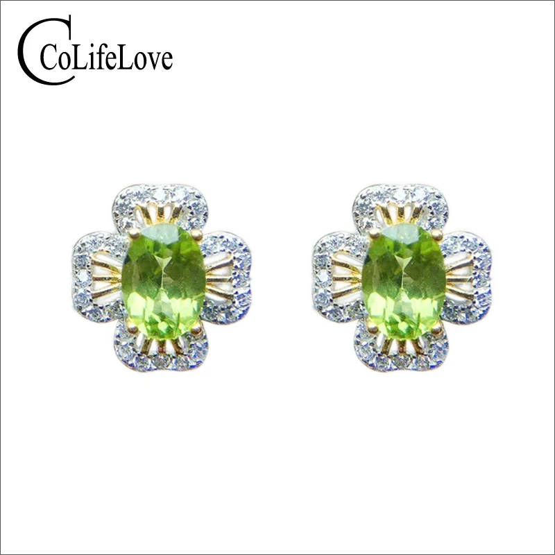

Серьги из серебра 925 пробы с натуральным Перидотом, 5 х7 мм