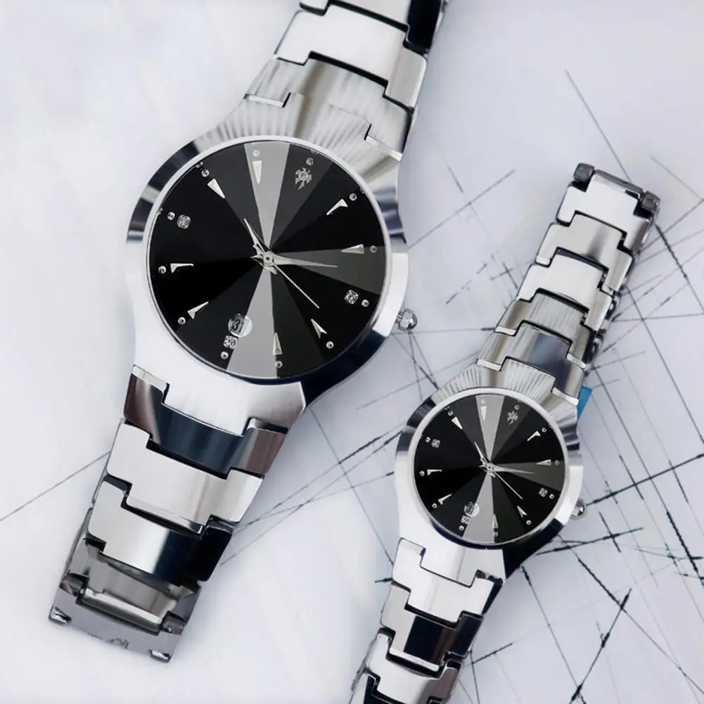 

Casual Couple Round Dial Calendar Alloy Linked Strap Analog Quartz Wrist Watch fashion classic for men women Stainless Steel Ban