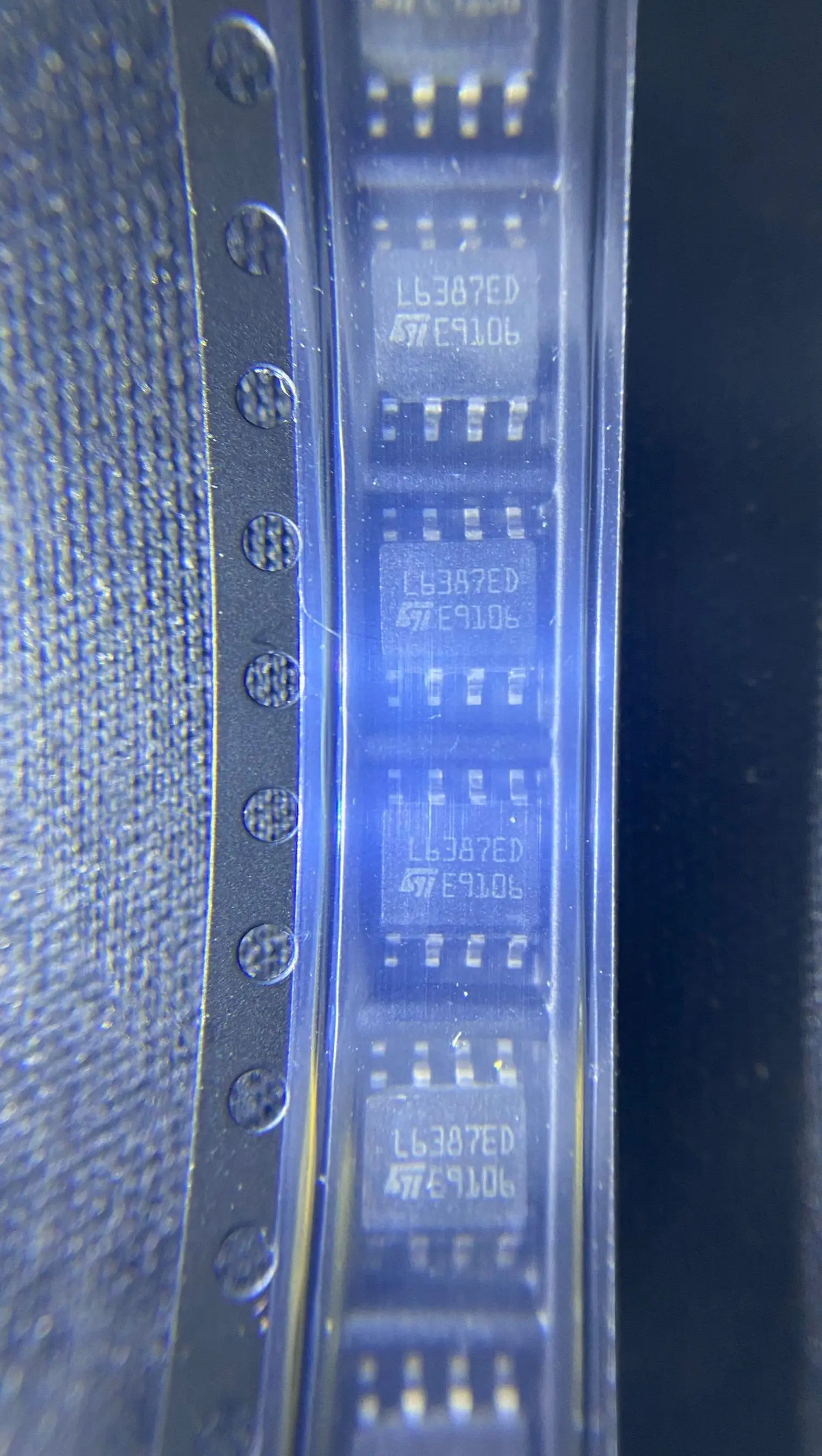 10 قطعة/الوحدة L6387ED L6387 L6387ED013 L6387ED013TR L6387D L6387DTR SOP8 جديد 100% الأصلي شحن مجاني