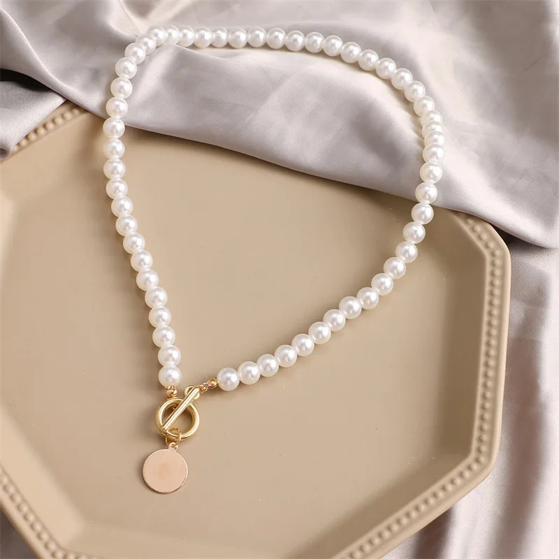 2025 Fashion Wedding Pearl Choker Necklace For Women Vintage Coin Lock Pendant Chain Jewelry on the Neck Accessories Party Gift